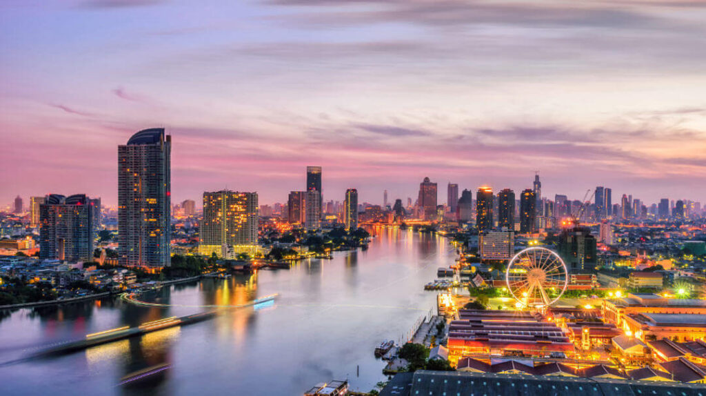 Exploring Bangkok (Travel Guide 2023)