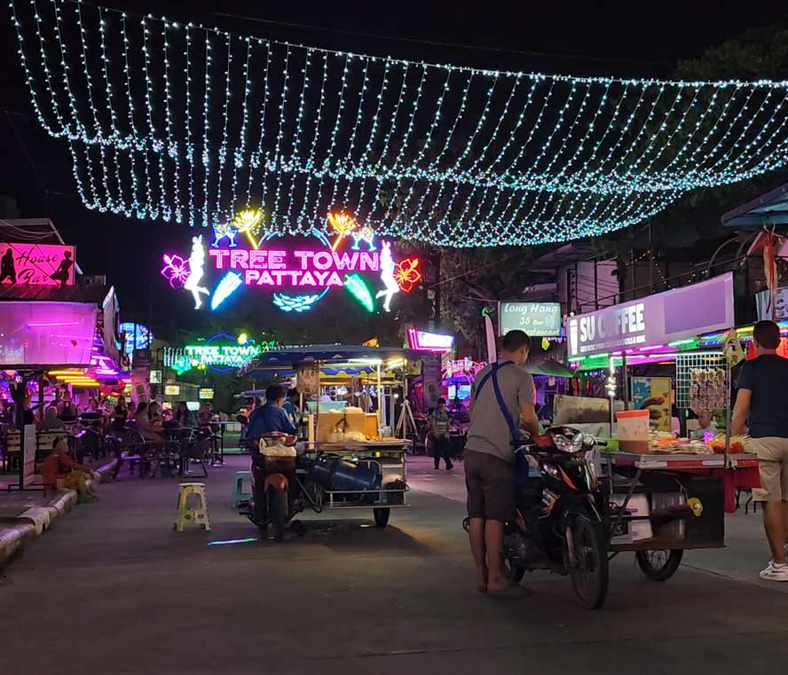 Tree town pattaya bars and food